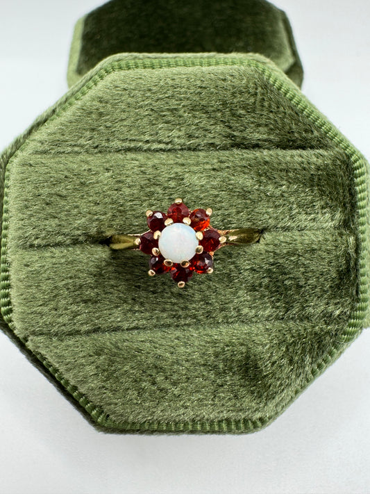 9ct gold opal and garnet ring