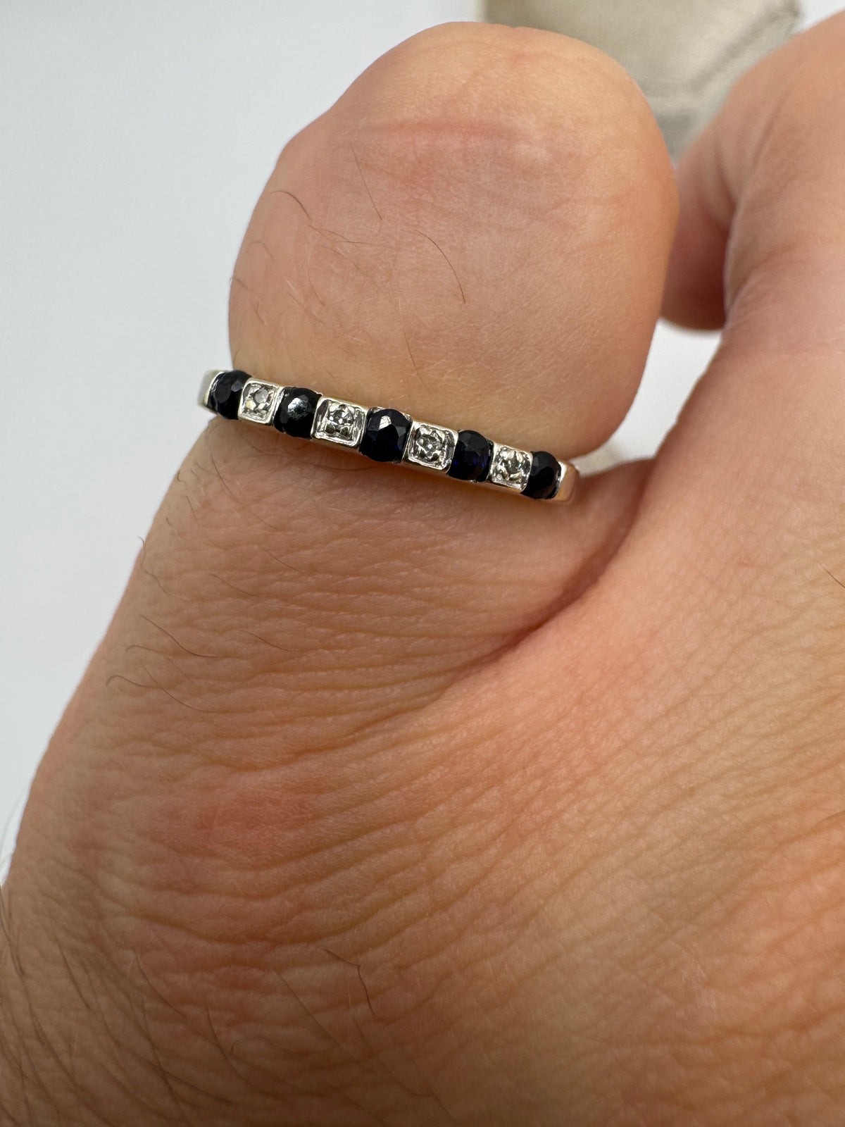 9ct white gold sapphire and diamond ring