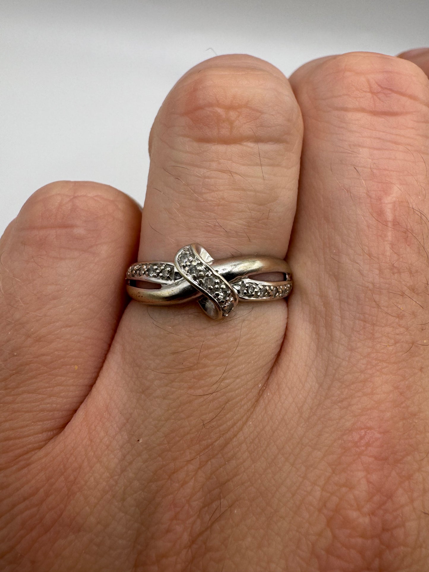 9ct white gold diamond crossover ring