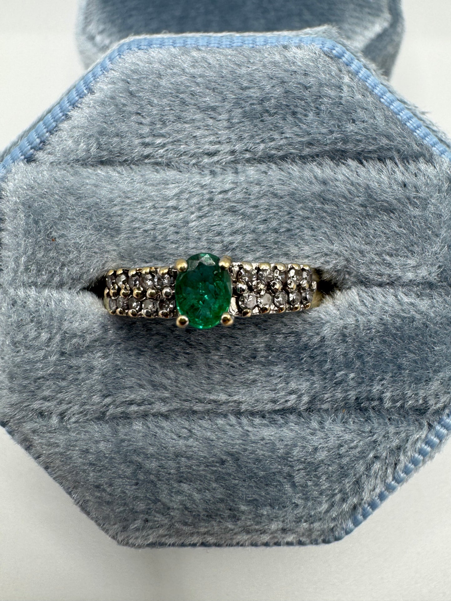 9ct gold emerald and diamond ring