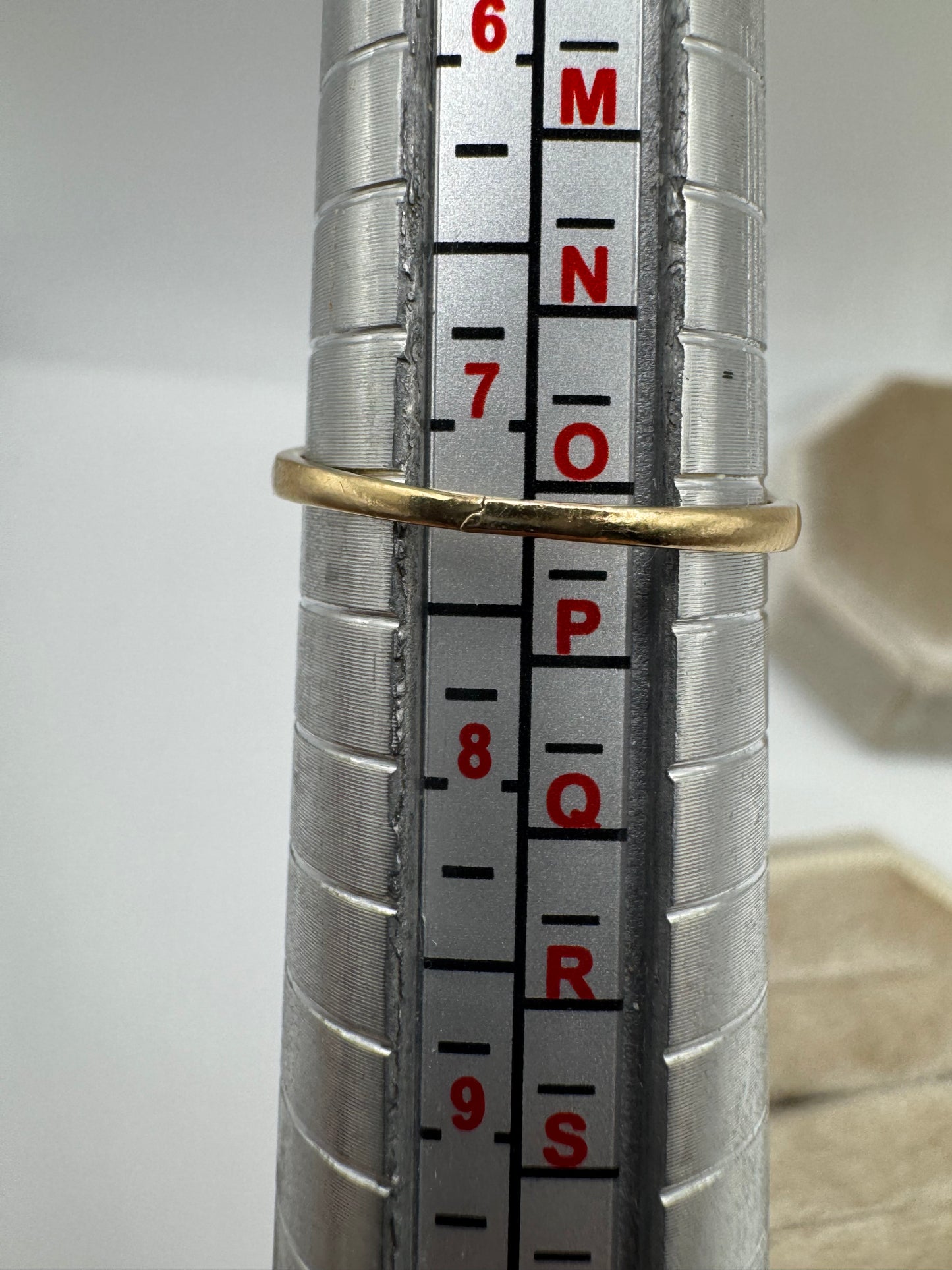 9ct gold sapphire and diamond ring
