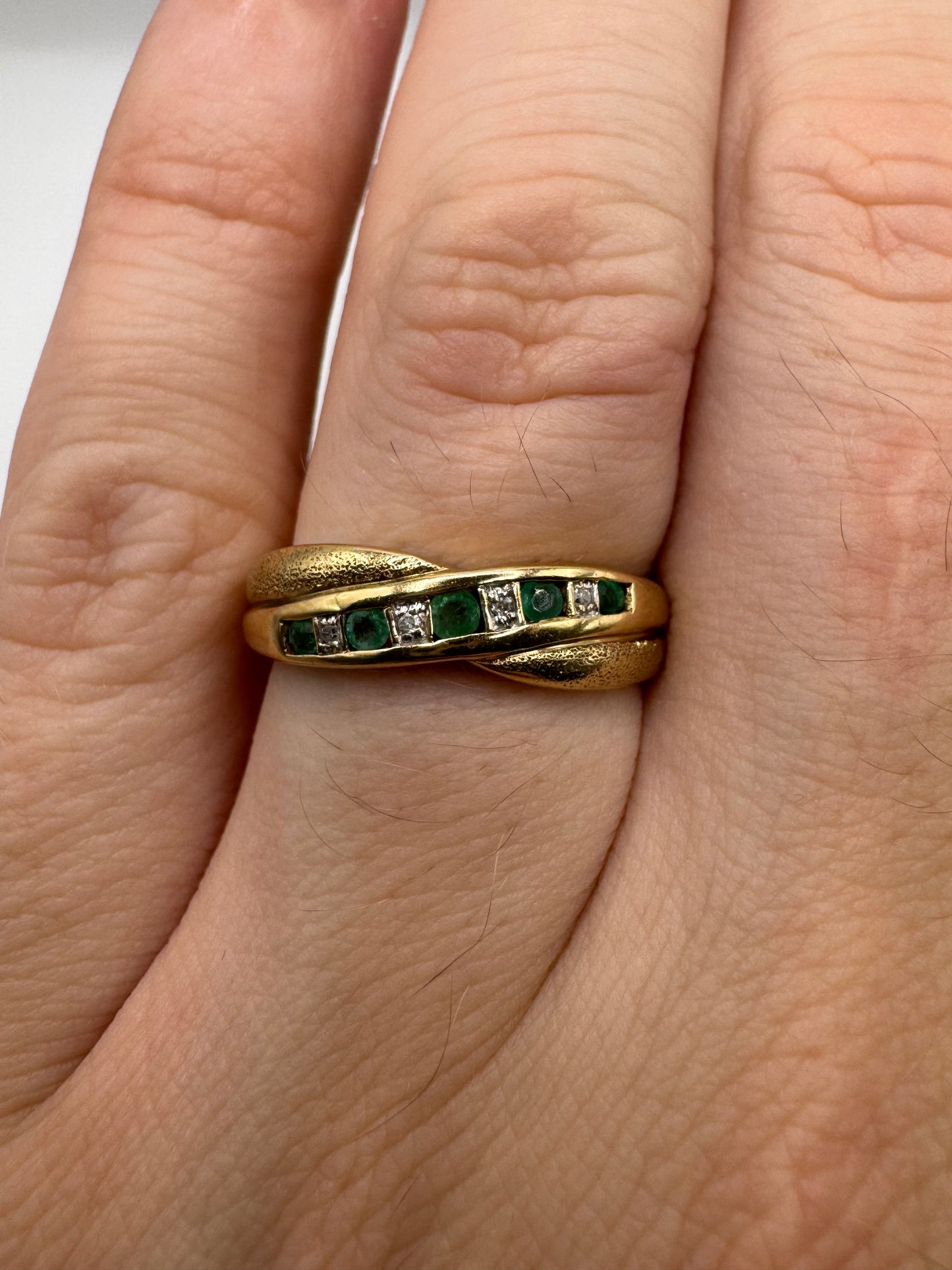 9ct gold emerald and diamond ring