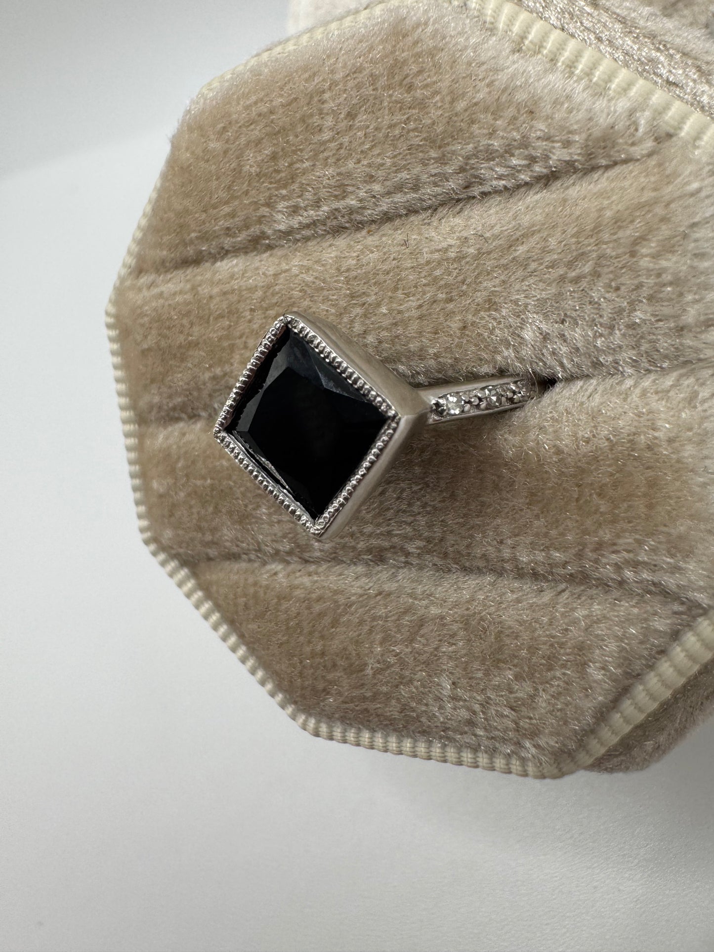 9ct white gold quartz and diamond ring