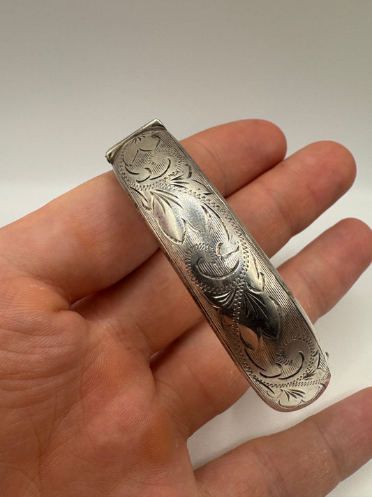 Antique silver patterned bangle