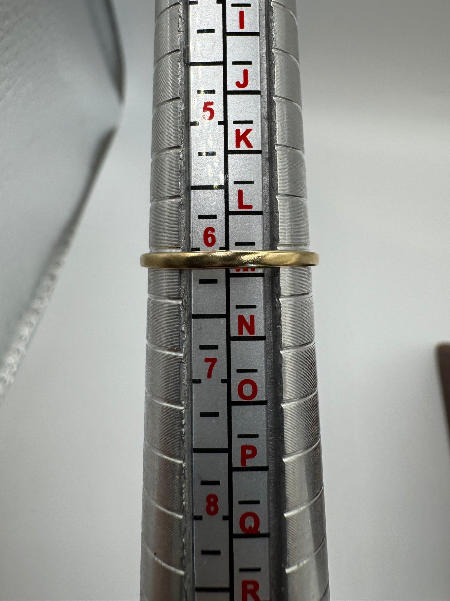 9ct gold blue topaz and diamond ring