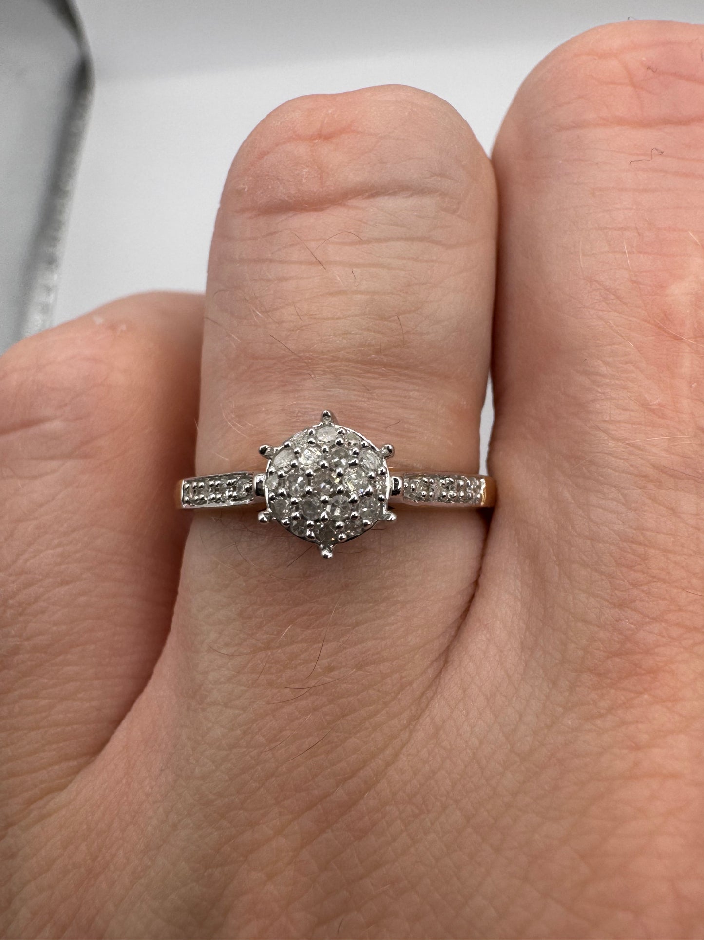 9ct gold diamond cluster ring