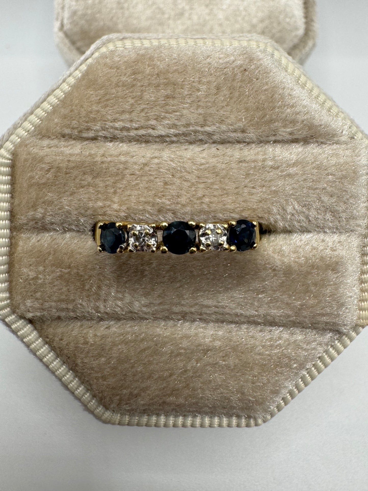 9ct gold sapphire and diamond ring