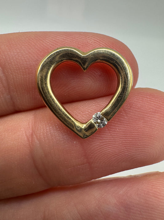 9ct gold diamond heart pendant