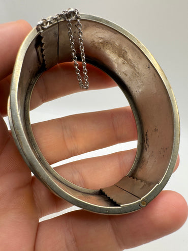Antique silver patterned bangle