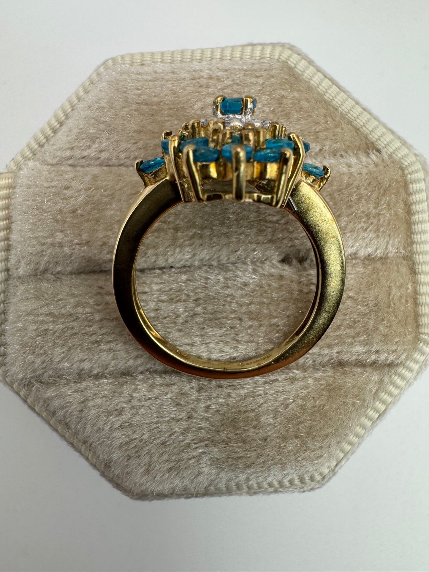 9ct gold blue apatite and diamond ring
