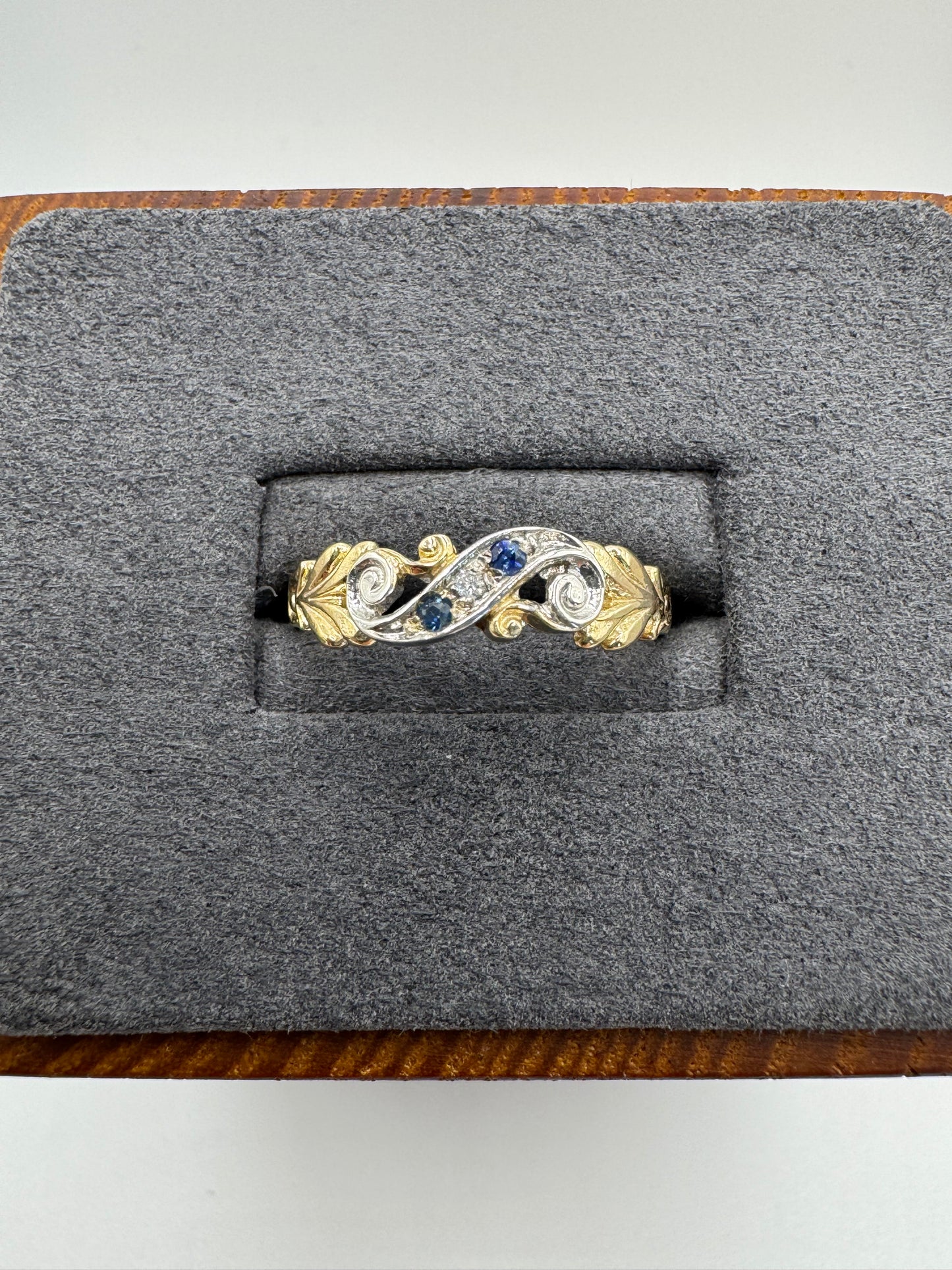 9ct gold sapphire and diamond gypsy ring