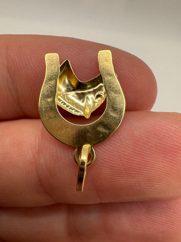 9ct gold horseshoe pendant