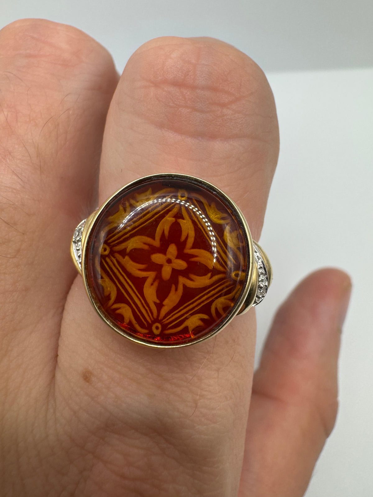 9ct gold amber and diamond ring