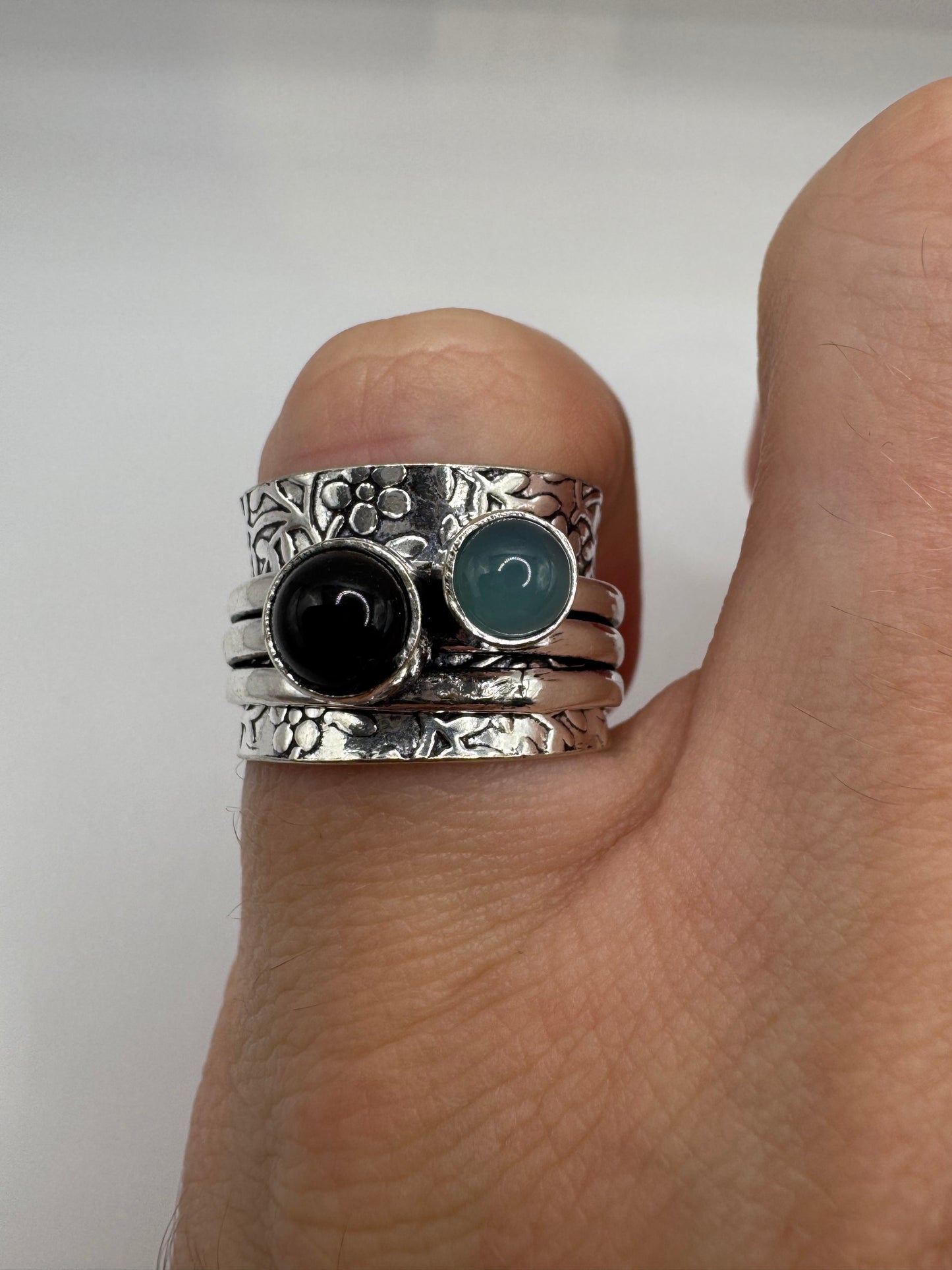 Silver teal quartz and onyx spinning ring (6.25-M1/2)