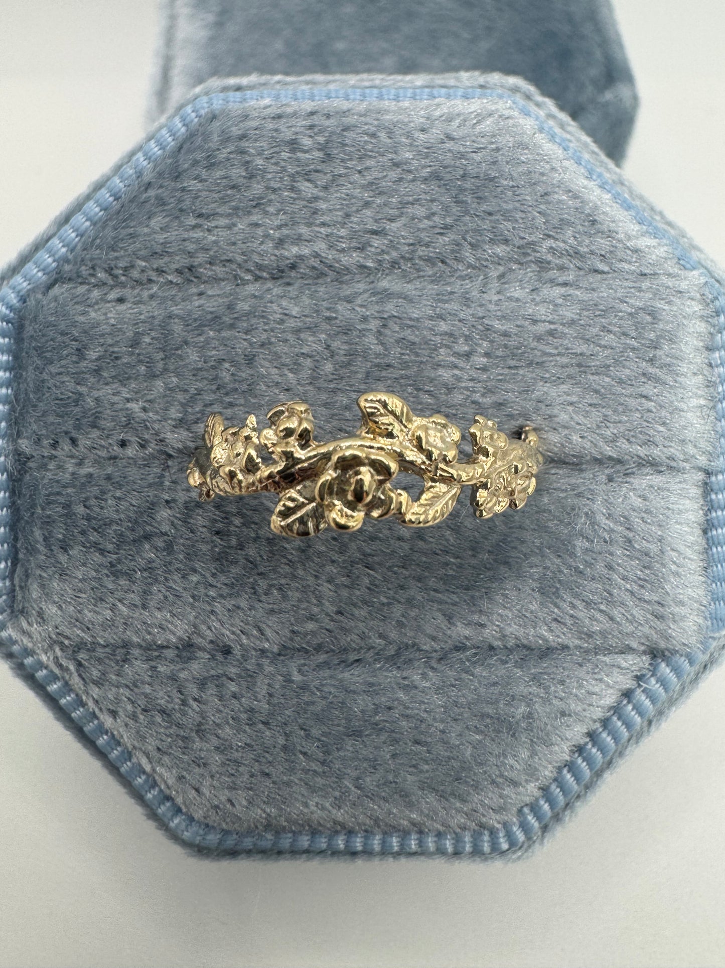 9ct gold forget me not ring