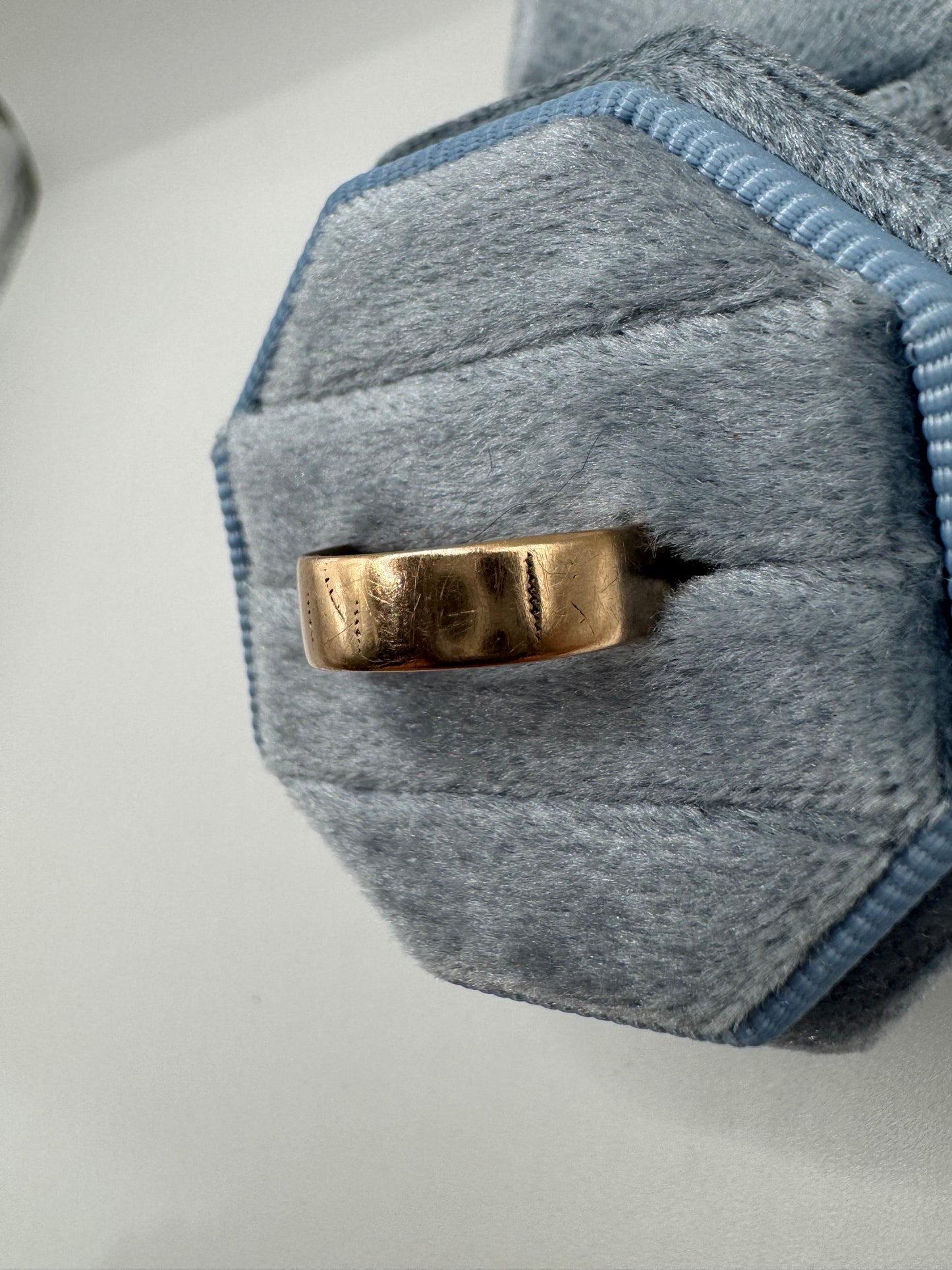 9ct rose gold band