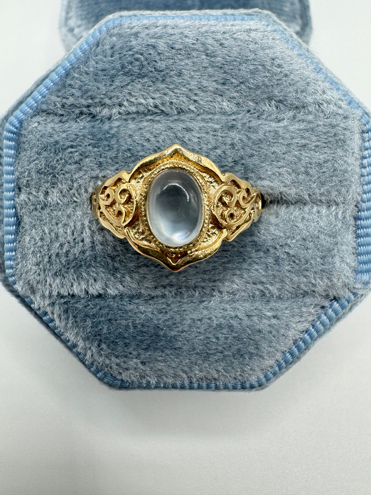 9ct gold engraved moonstone ring