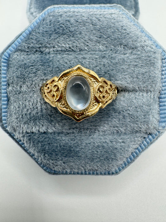 9ct gold engraved moonstone ring