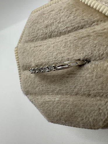 9ct white gold diamond ring