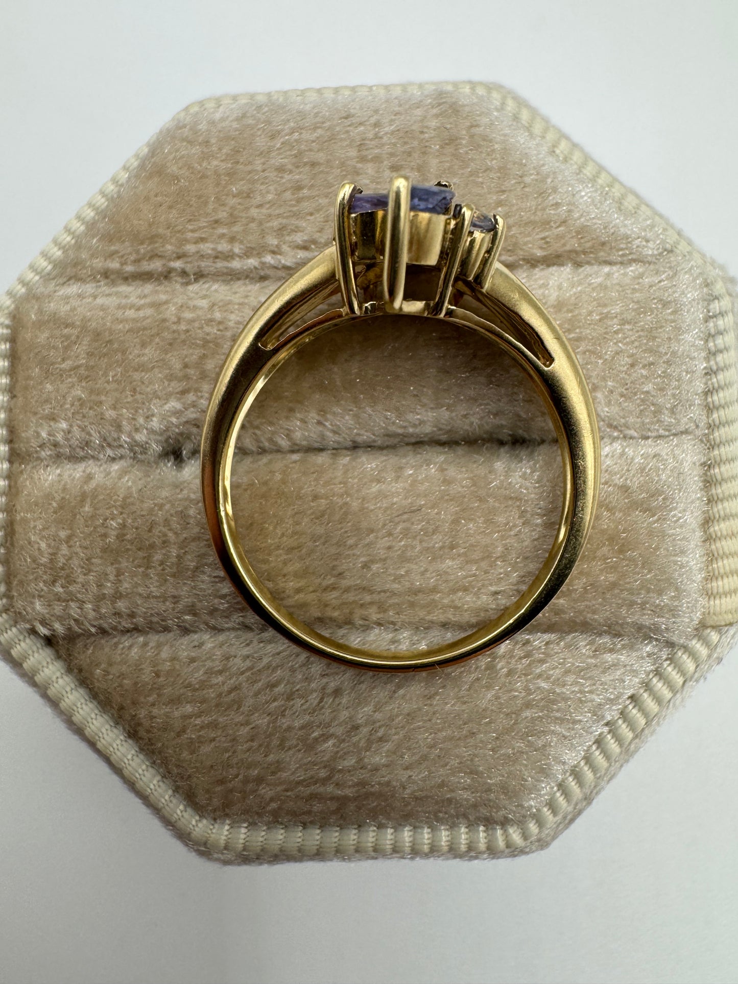 9ct gold tanzanite cluster ring