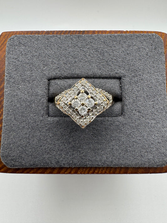 9ct gold diamond ring