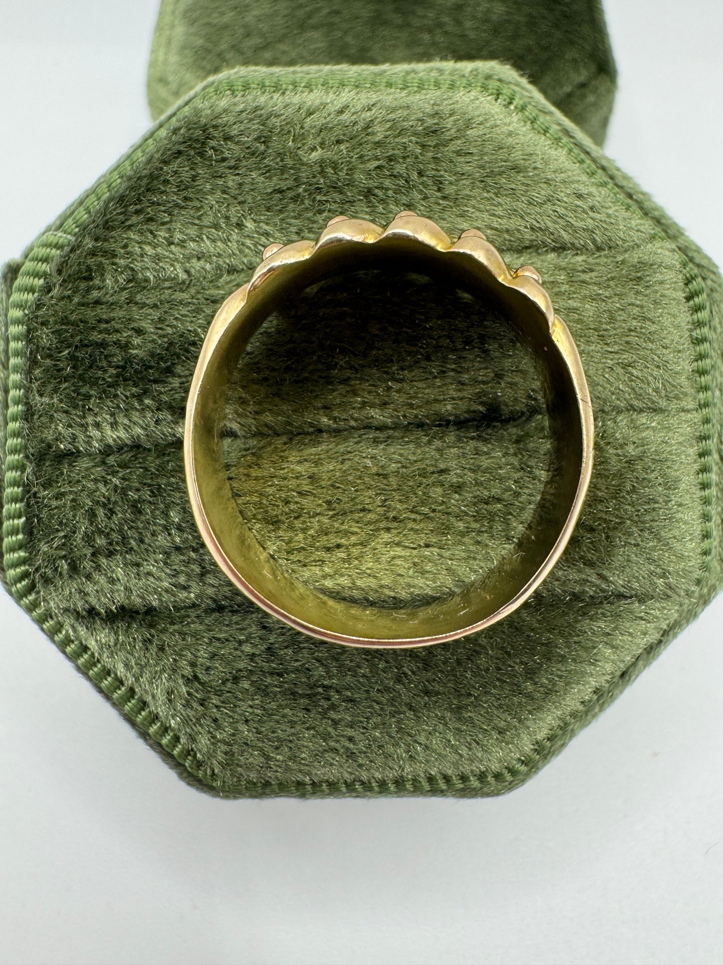 Antique 9ct gold keepers ring