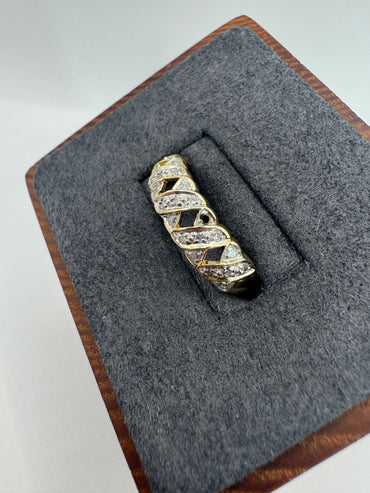 9ct gold diamond ring