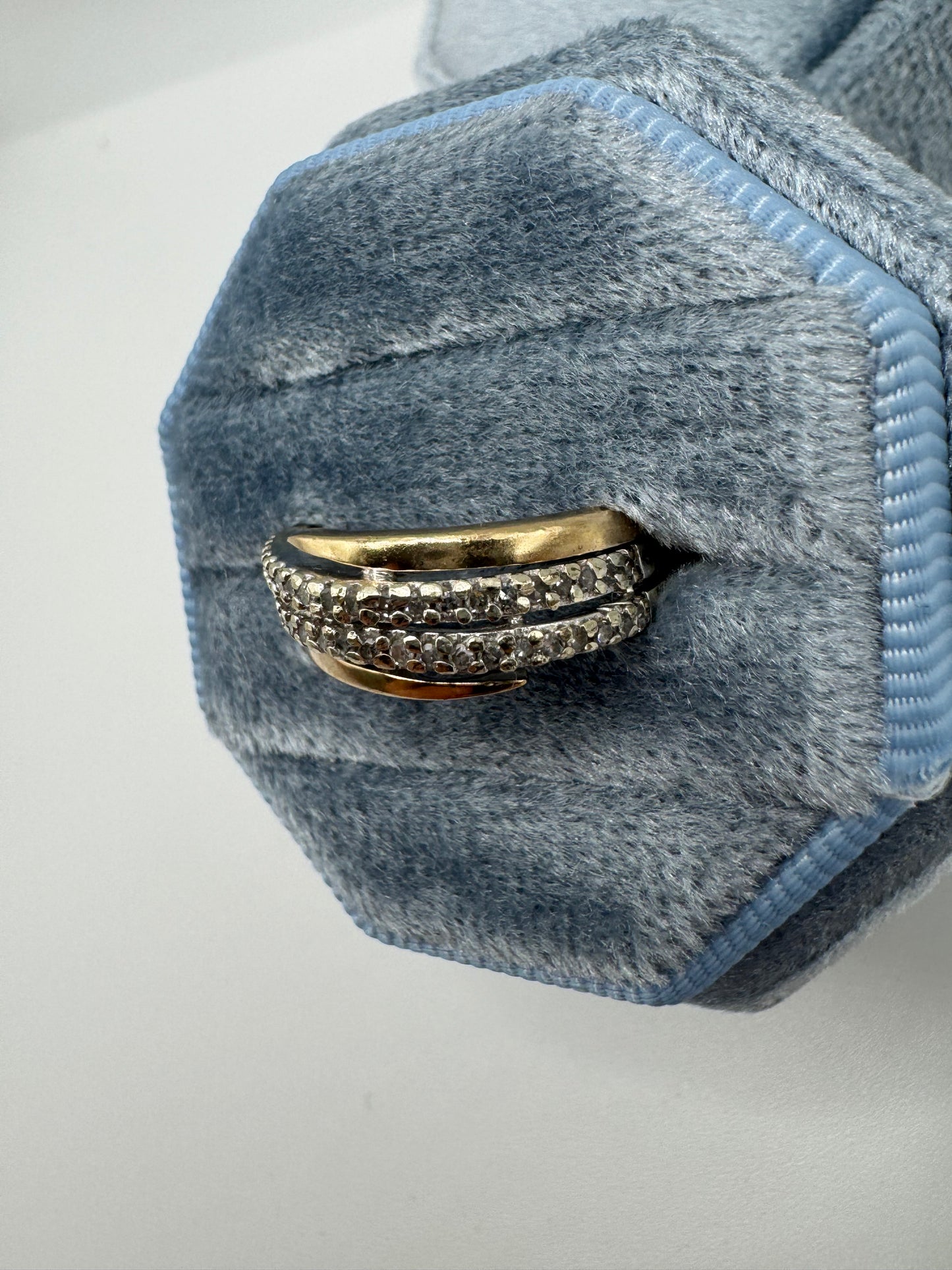 9ct gold 25 point diamond ring