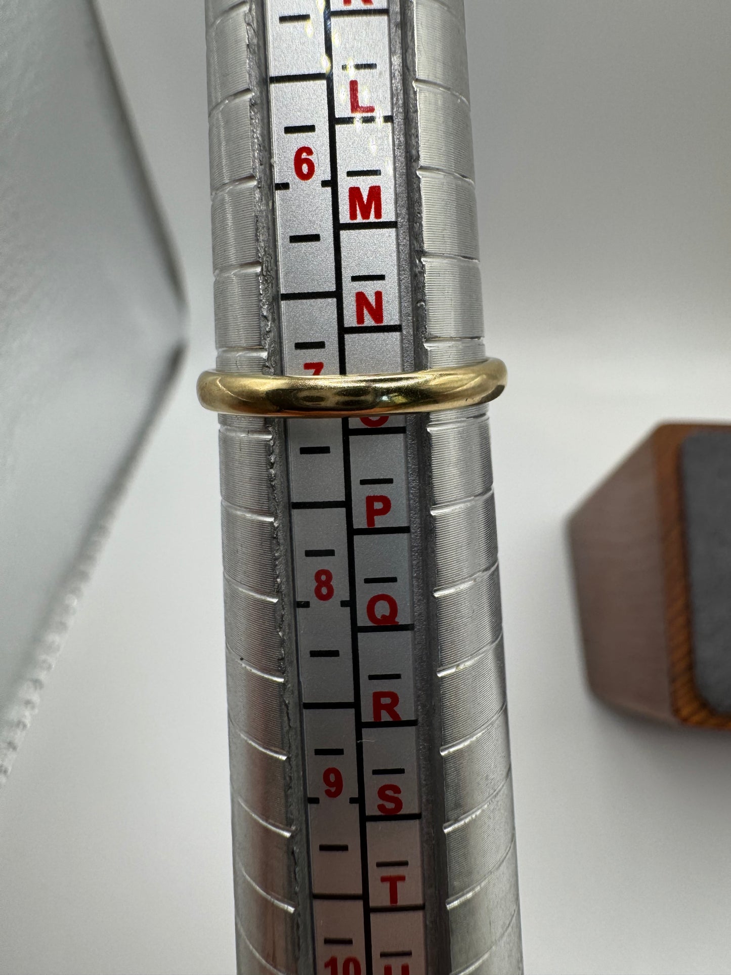 9ct gold sapphire flower ring