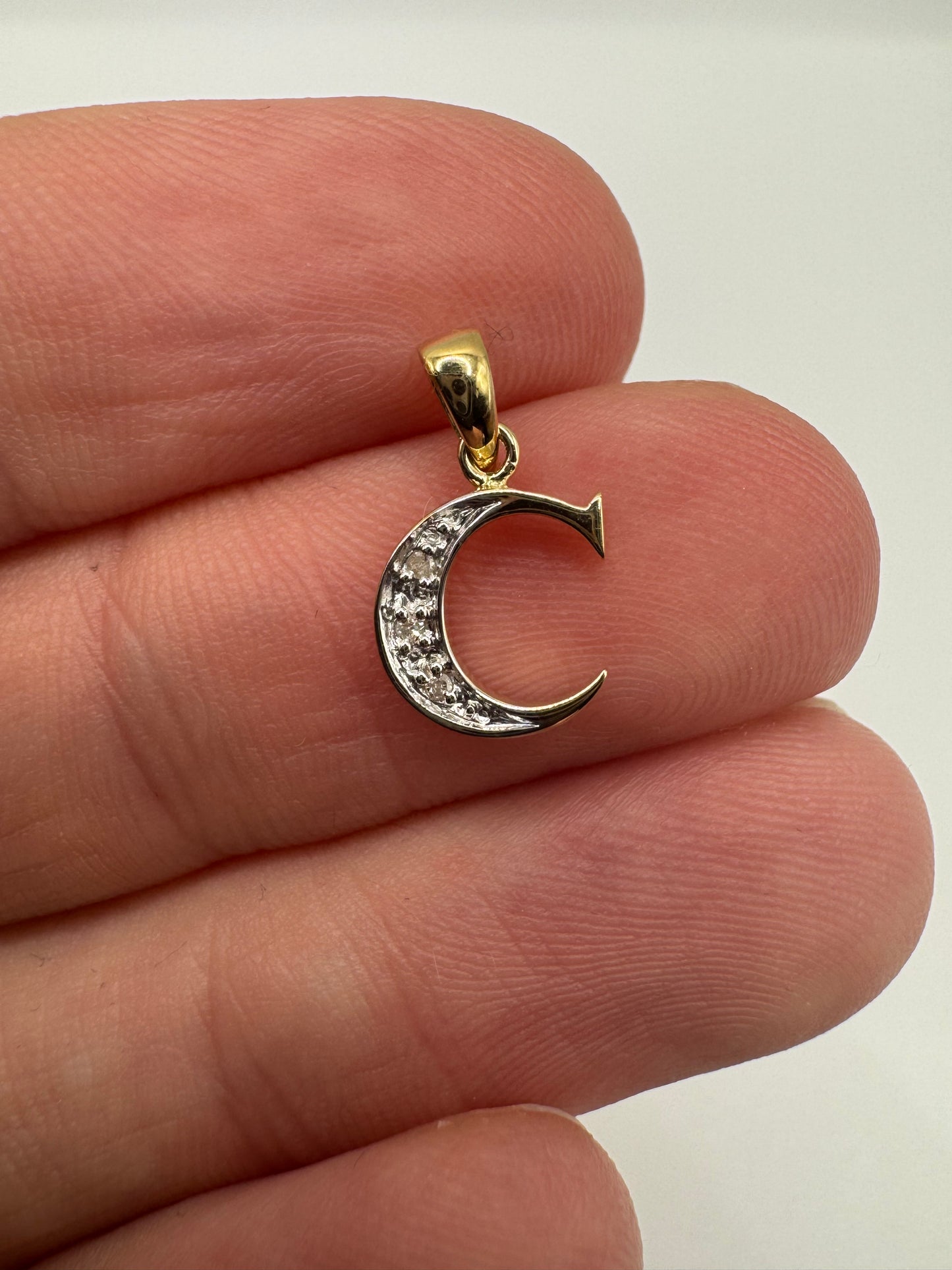 9ct gold diamond initial C pendant