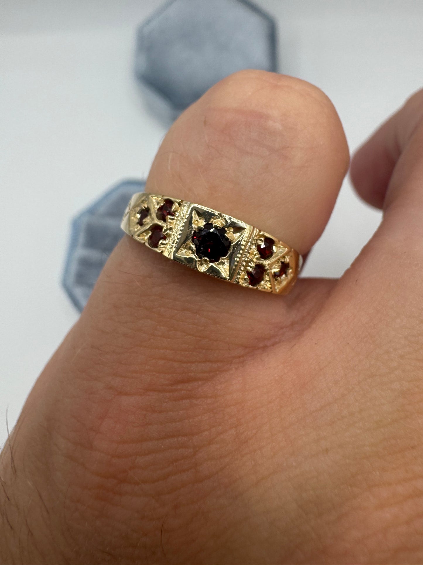 9ct gold garnet 7 stone gypsy ring
