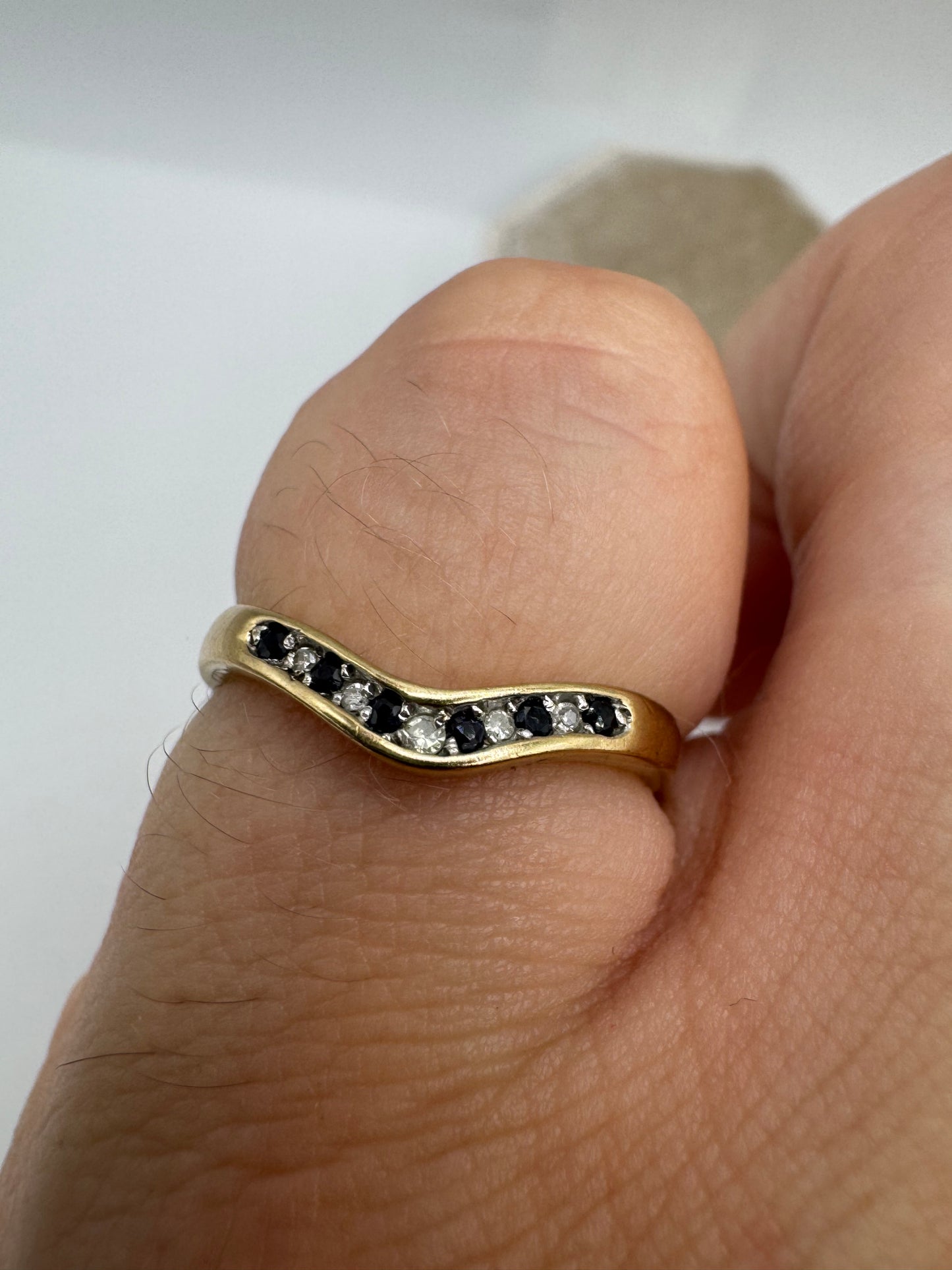 9ct gold sapphire and diamond wishbone ring
