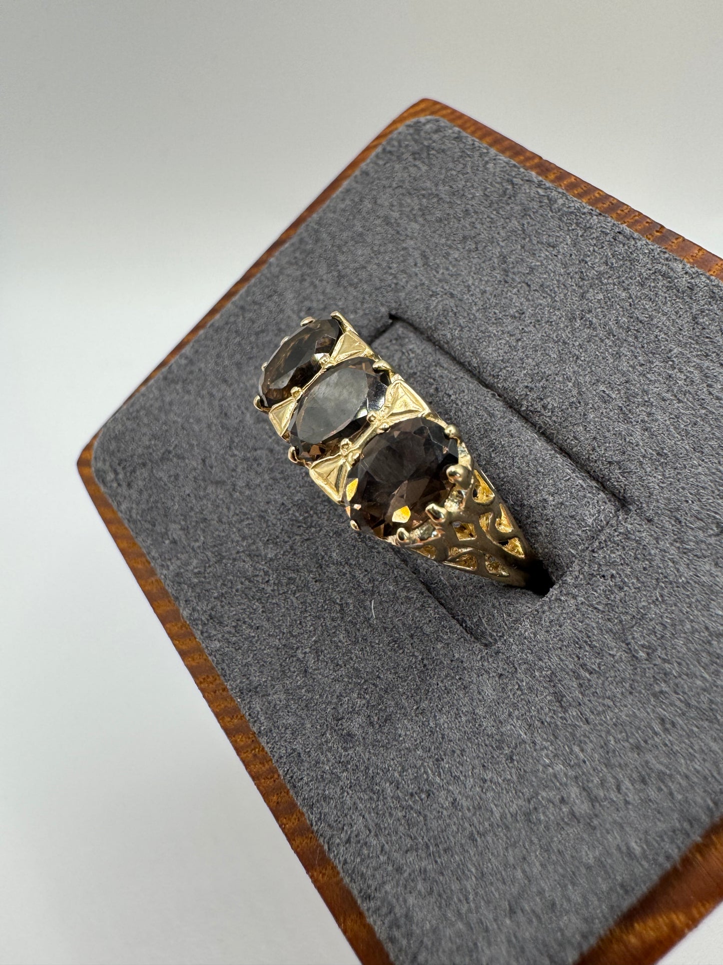 9ct gold Smokey quartz ring