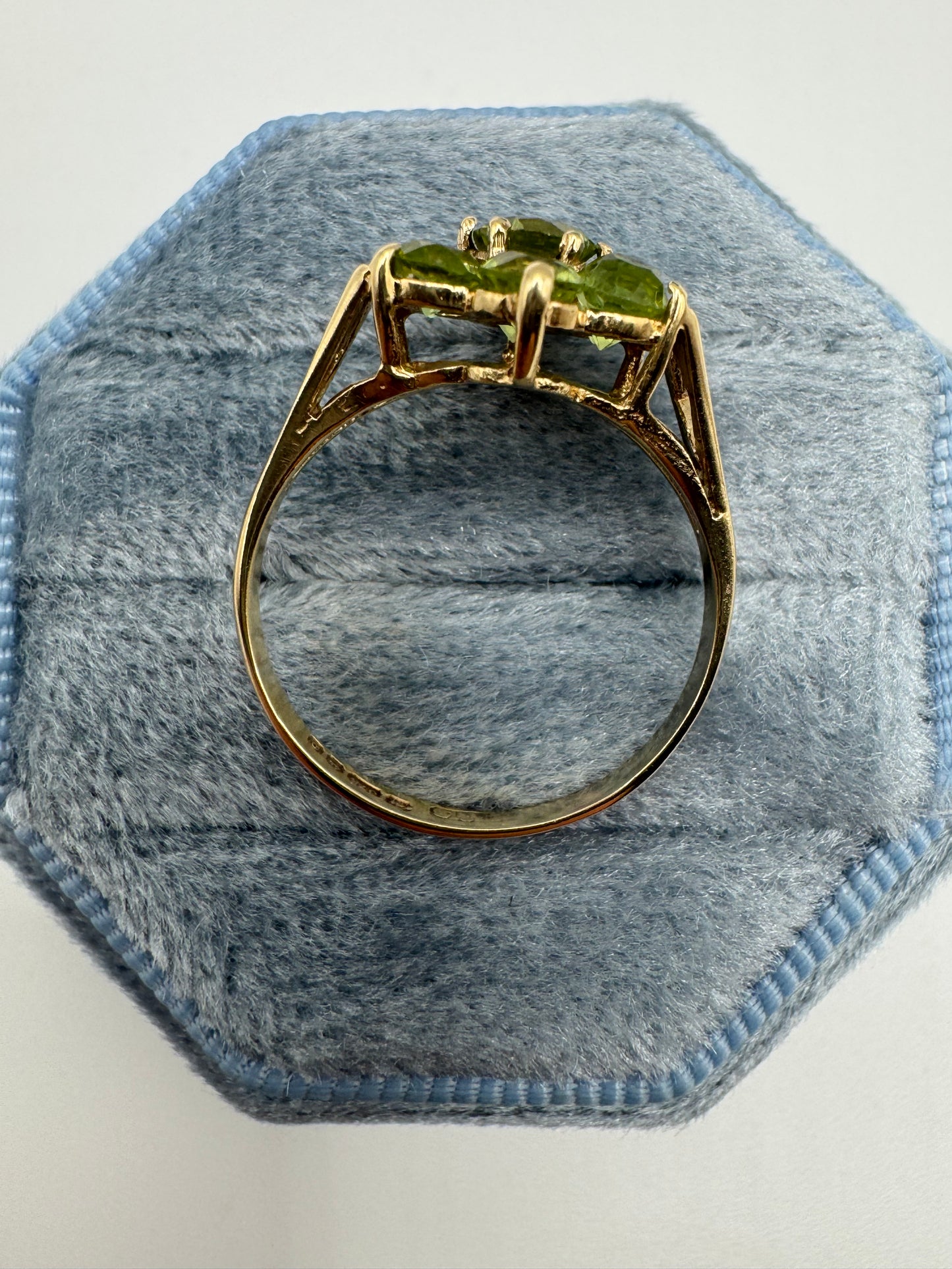 9ct gold peridot cluster ring