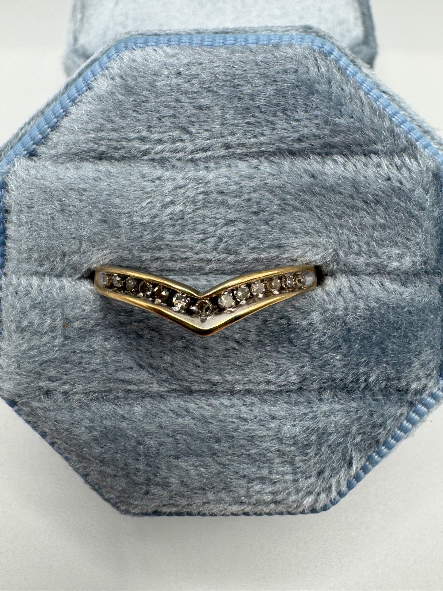 9ct gold 20 point diamond wishbone ring