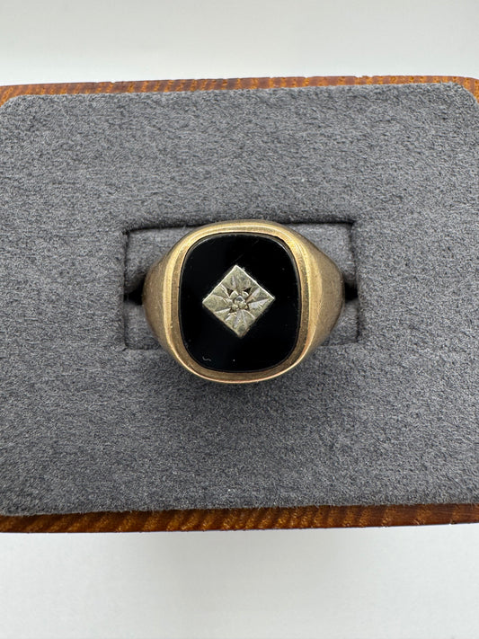 9ct gold onyx and diamond signet ring