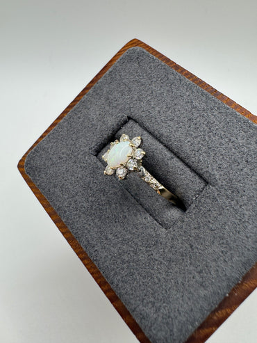 9ct gold opal and cz ring