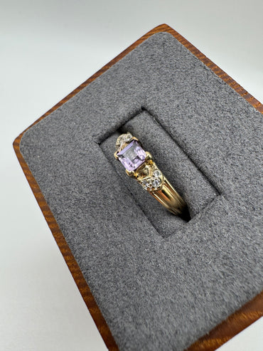 9ct gold amethyst and diamond ring