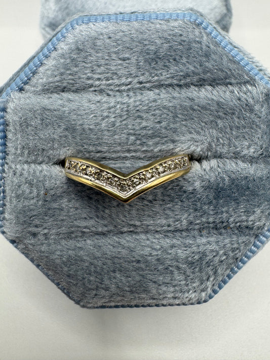 9ct gold diamond wishbone ring