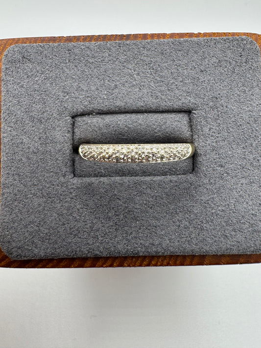 9ct gold diamond ring