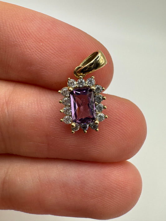 9ct gold amethyst and cz pendant