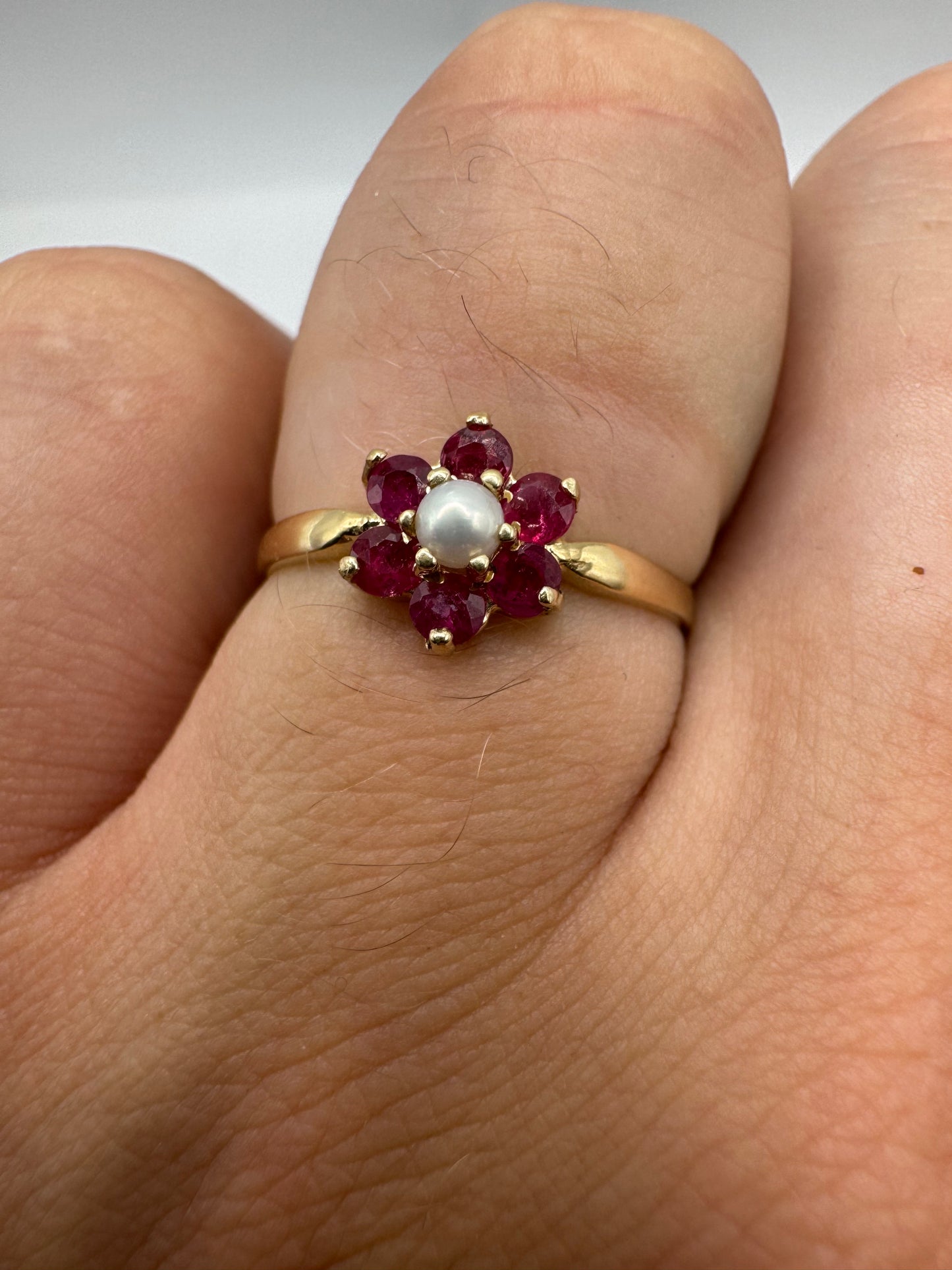 9ct gold pearl and ruby cluster ring