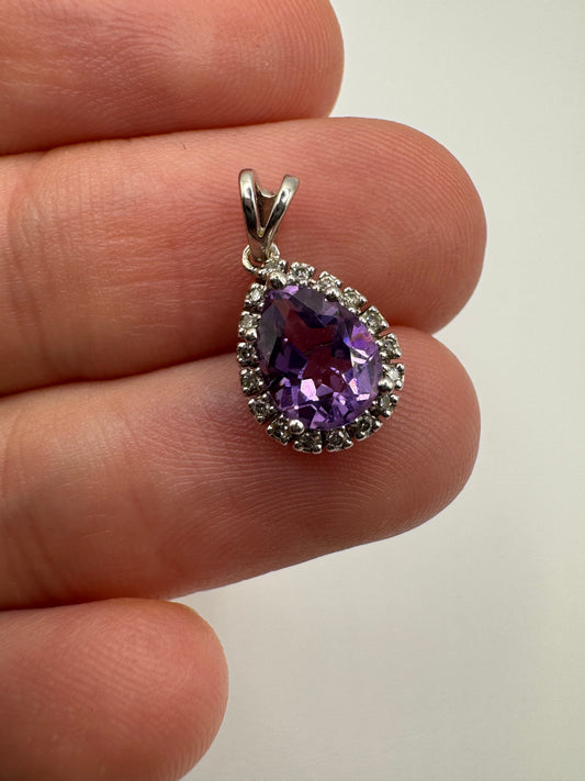9ct white gold amethyst and diamond pendant