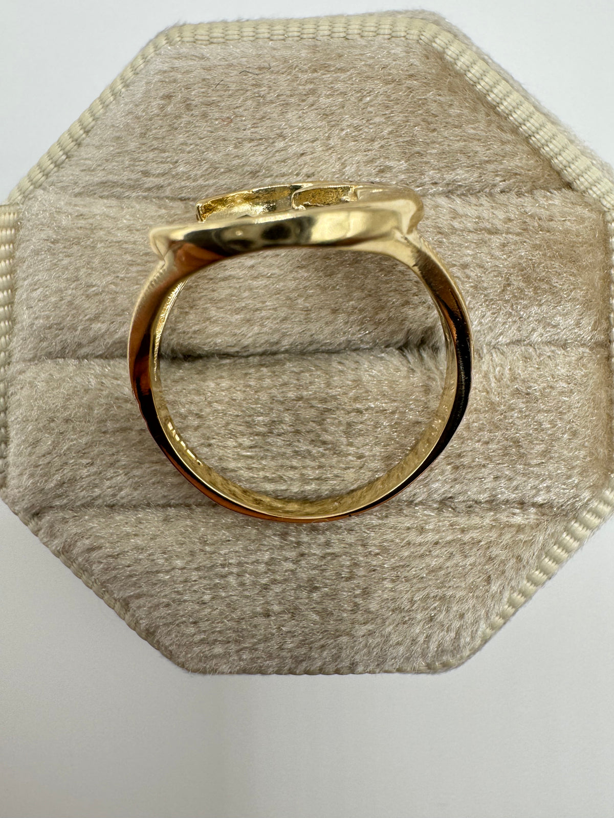 9ct gold moonstone moon ring