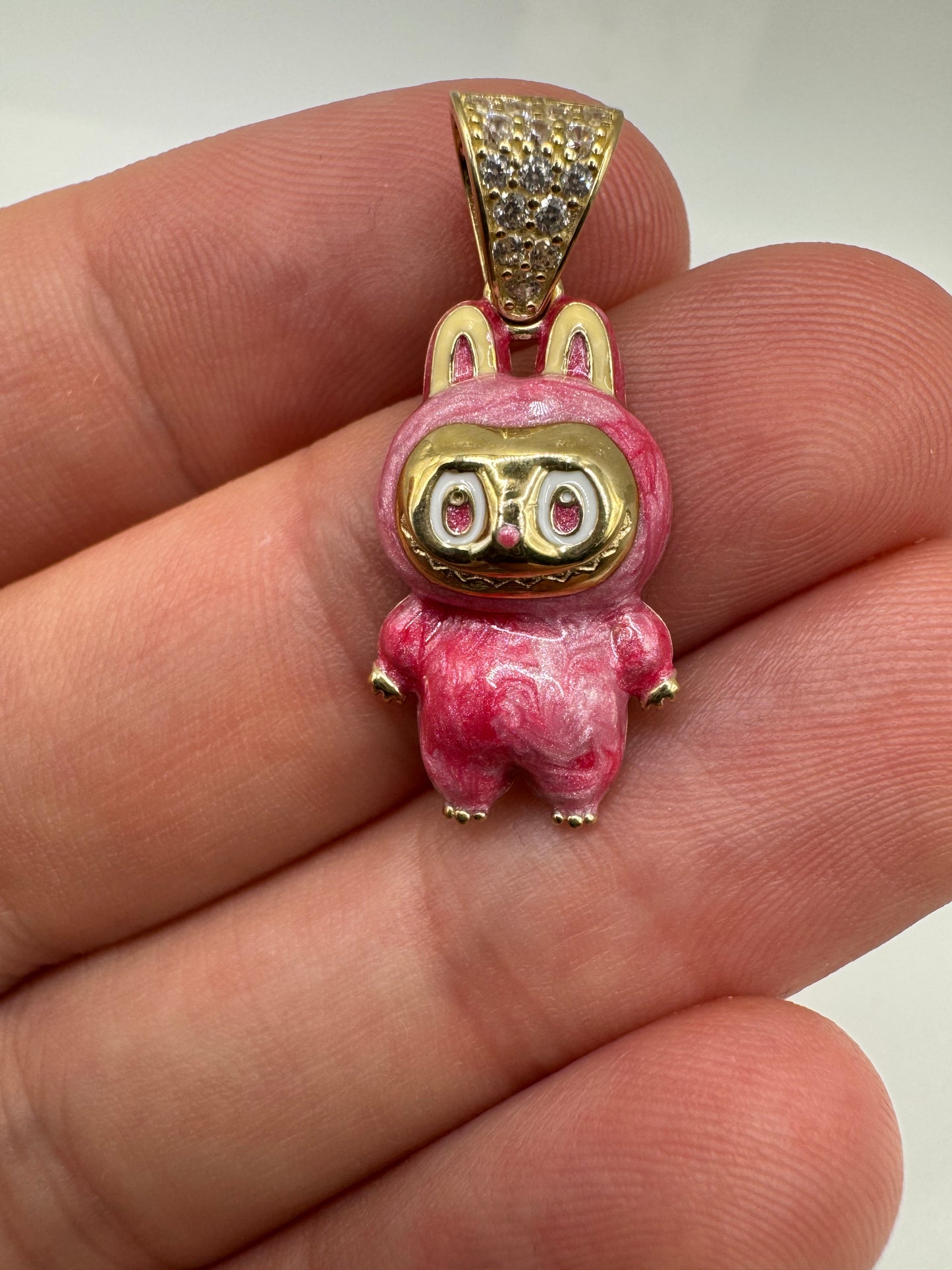 9ct gold 20mm enamelled character pendant