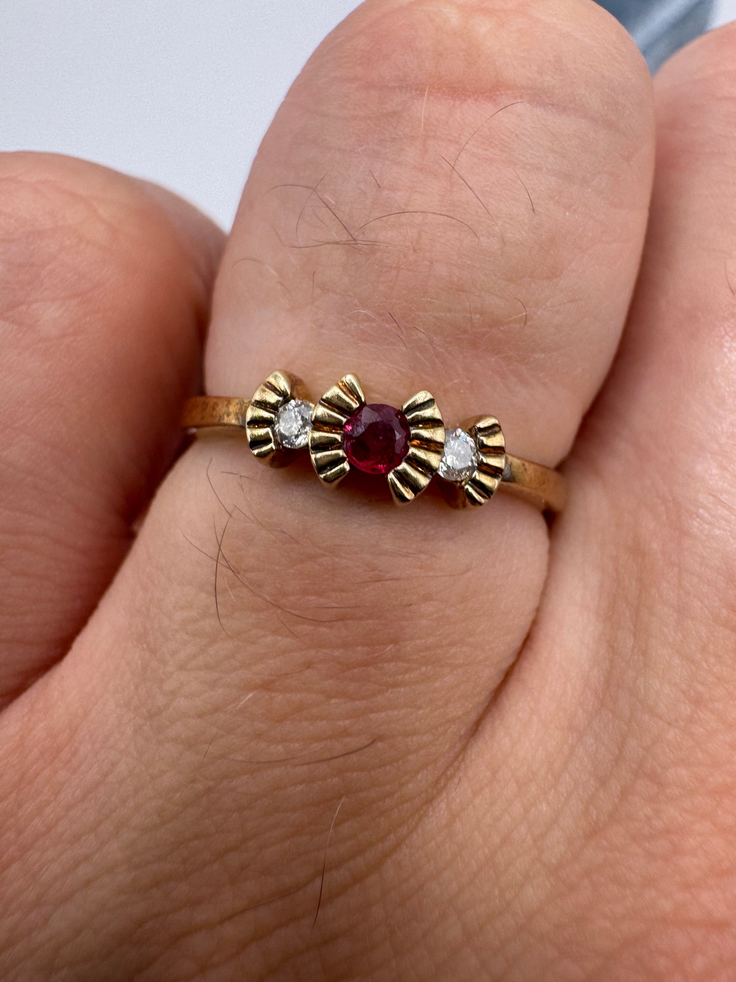 9ct gold ruby and diamond ring