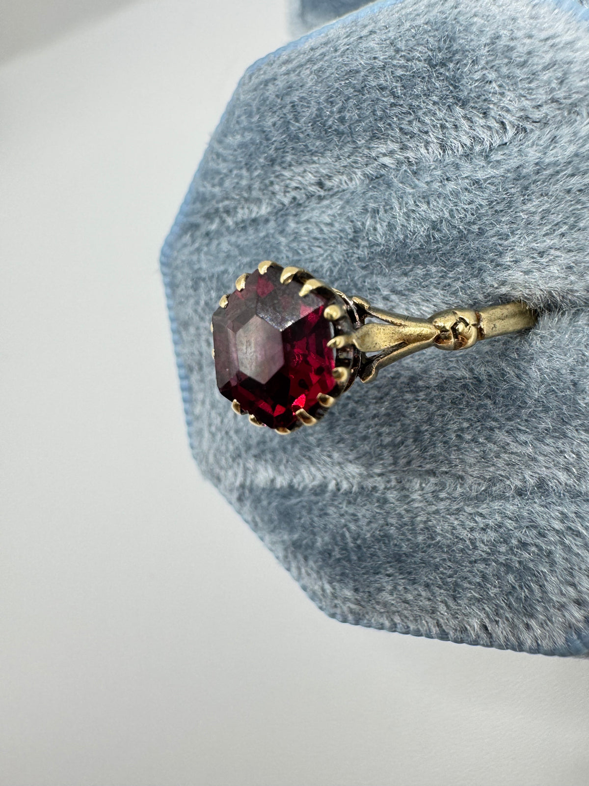 9ct gold tourmaline ring