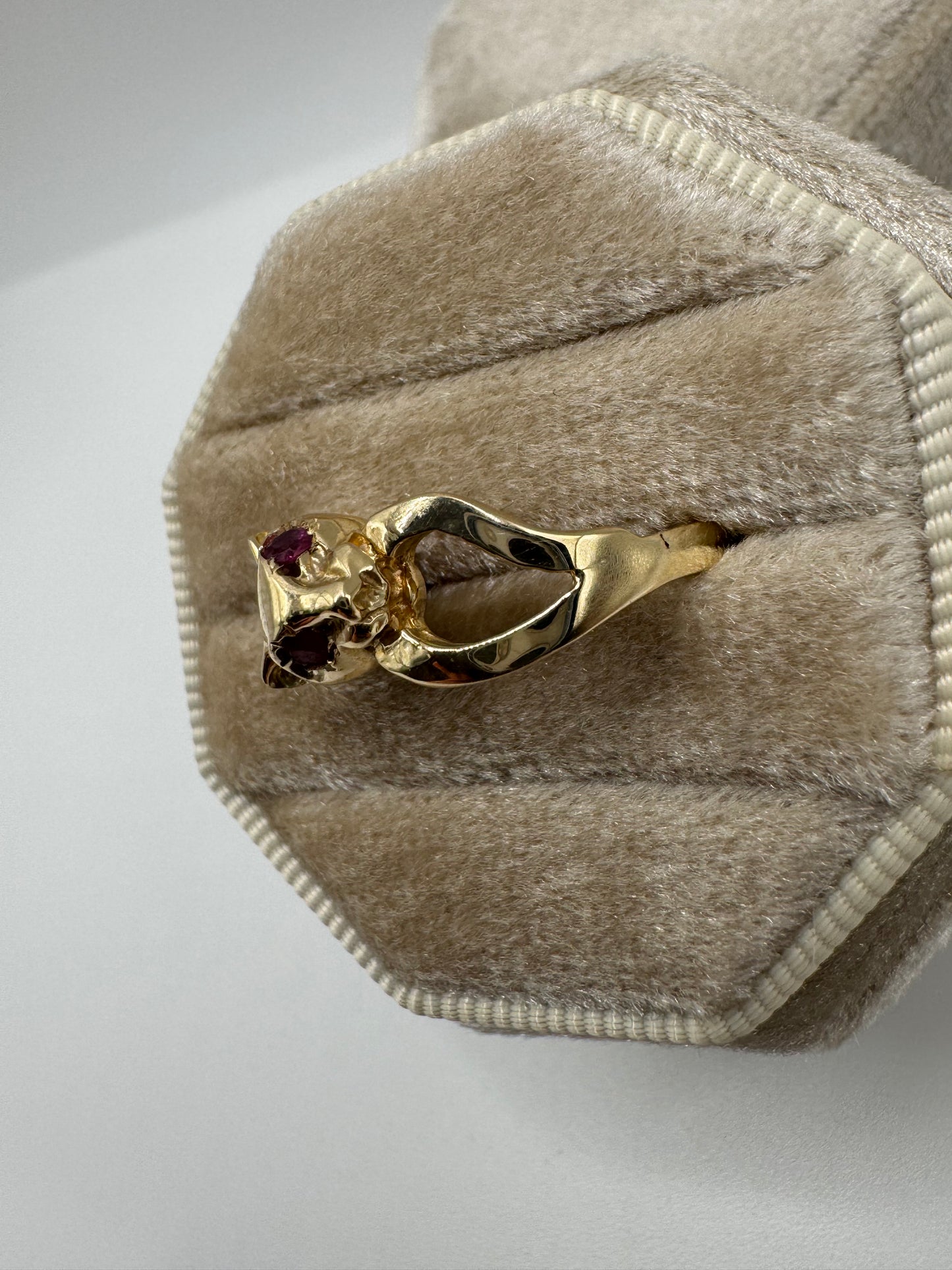 9ct gold ruby panther ring