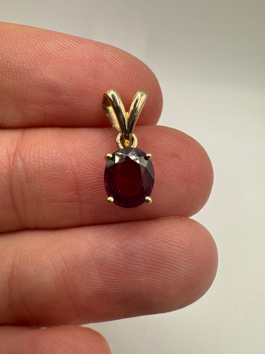 9ct gold tourmaline pendant