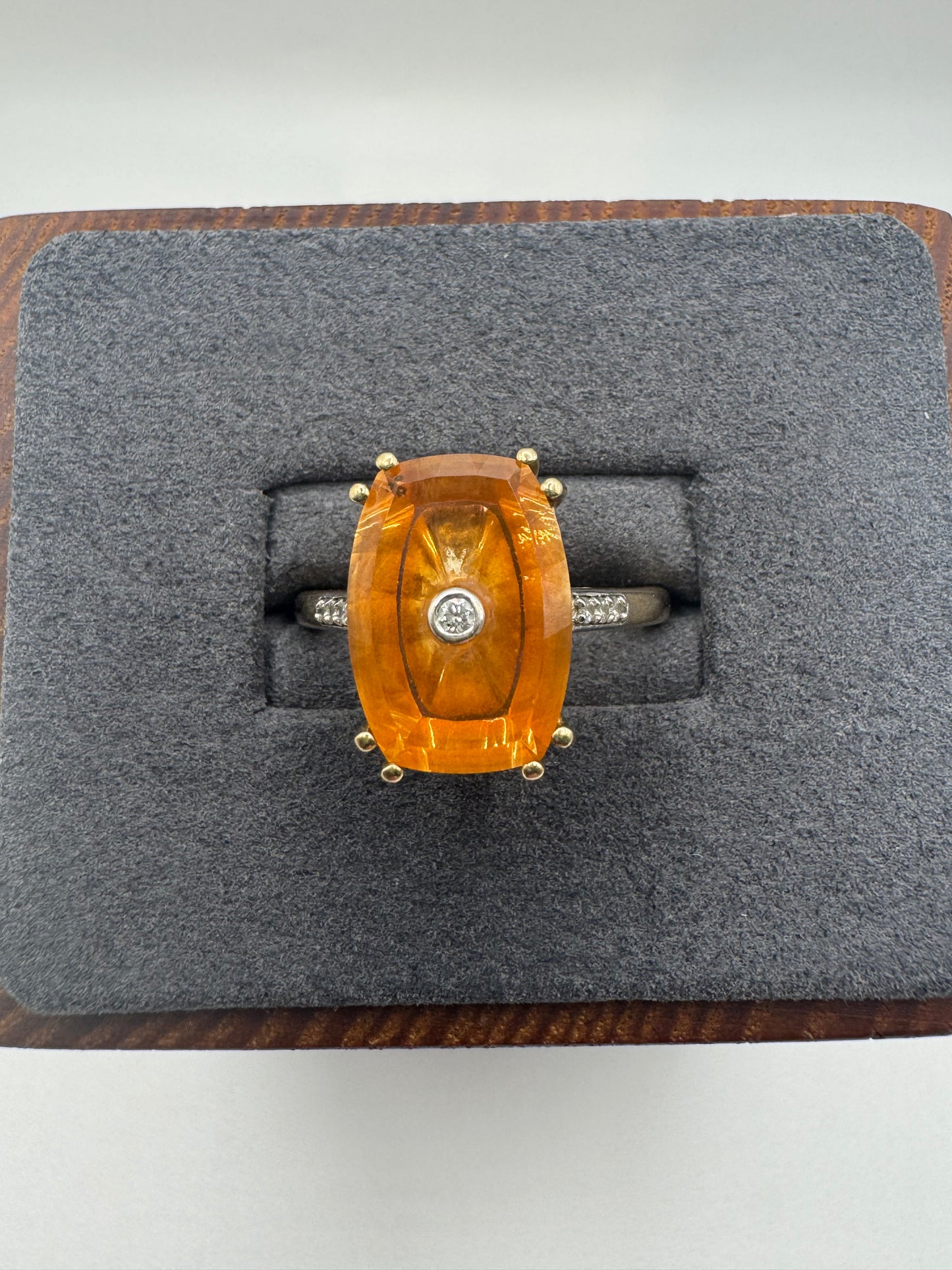 9ct gold Glen Lehrer topaz and diamond ring